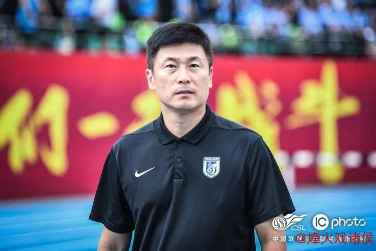大连英博续约功勋主教练李国旭!4年三级跳,剑指中超保级 大连英博续约功勋主教练李国旭!4年三级跳,剑指中超保级
