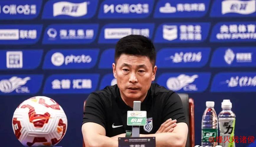 大连英博续约功勋主教练李国旭!4年三级跳,剑指中超保级 大连英博续约功勋主教练李国旭!4年三级跳,剑指中超保级