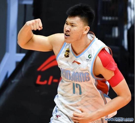 范子铭16+11雷蒙19分 首钢力克上海扳平总比分1-1