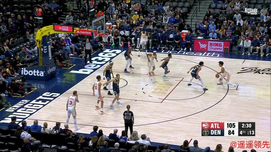 约翰逊29+9 丹尼尔斯三双率老鹰客场大胜掘金